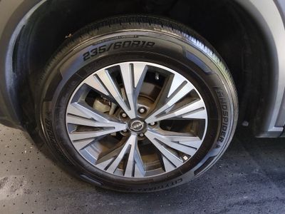 2023 Nissan Rogue — photo 10 view