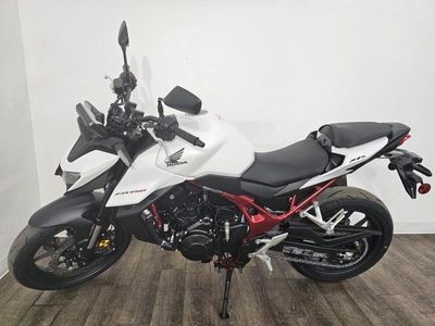 2025 Honda CB750 Hornet — photo 8 view