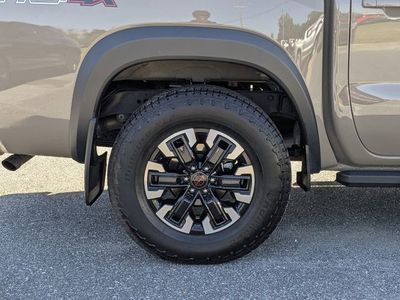 2024 Nissan Frontier — photo 11 view