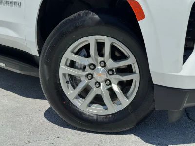 2024 Chevrolet Suburban - Photo 6