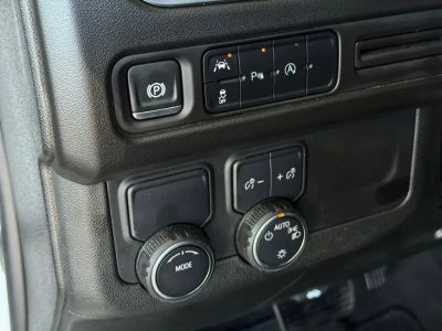 2024 Chevrolet Suburban - Photo 30