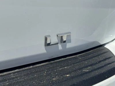 2024 Chevrolet Suburban - Photo 14