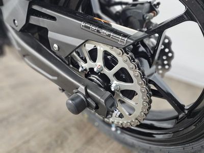 2026 Kawasaki Ninja 650 ABS — photo 17 view
