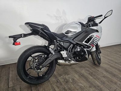 2026 Kawasaki Ninja 650 ABS — photo 9 view