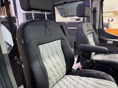 2026 Grand Design Lineage Series VT — photo 9 view