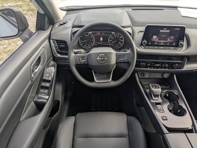 2026 Nissan Rogue — photo 16 view