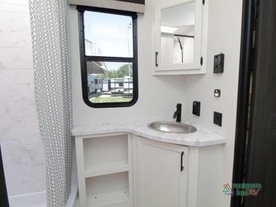 2026 Venture RV SportTrek - Photo 27