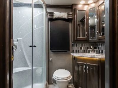 2018 American Coach American Revolution - Photo 29