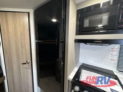 2026 Keystone RV Hideout - Photo 4