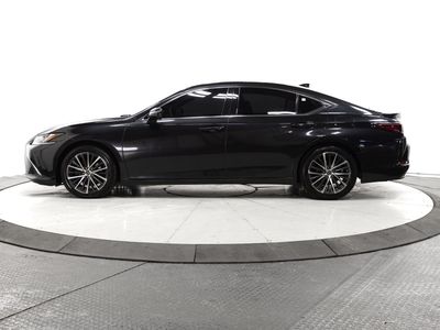 2022 Lexus ES - Photo 8