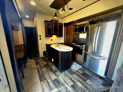 2018 Forest River Sandpiper — interior view