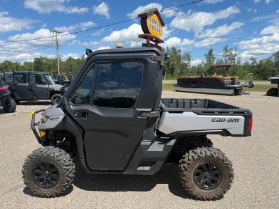 2020 Can-Am Defender Limited HD10 — front three-quarter view