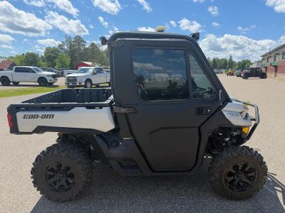 2020 Can-Am Defender Limited HD10 — detail view