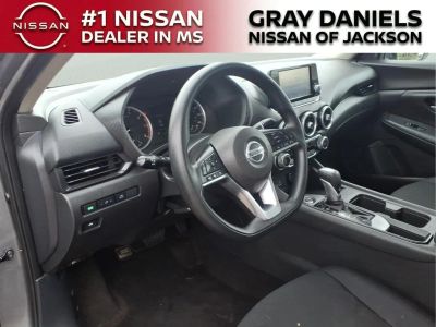 2022 Nissan Sentra — photo 9 view