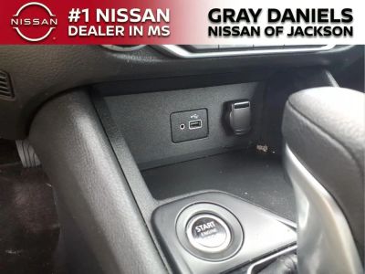 2022 Nissan Sentra — photo 18 view