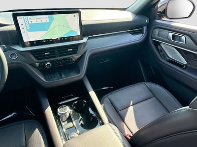 2025 Ford Explorer - Photo 25