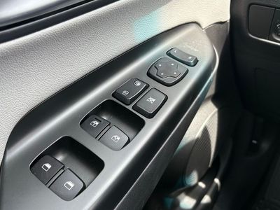 2023 Hyundai Kona Electric — photo 25 view