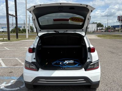 2023 Hyundai Kona Electric — photo 13 view
