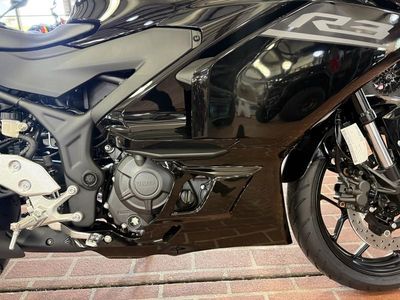 2026 Yamaha YZF-R3 - Photo 11