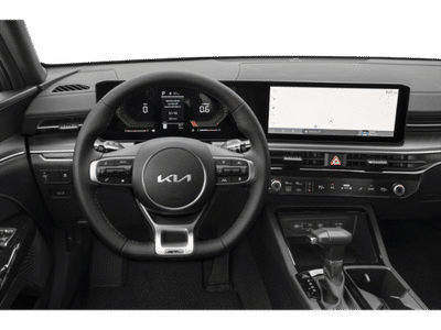 2026 Kia K5 - Photo 4