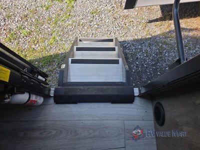 2022 Forest River RV Surveyor Legend — photo 17 view