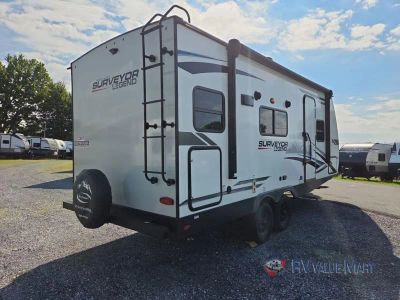 2022 Forest River RV Surveyor Legend — photo 9 view