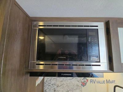 2021 Prime Time RV Avenger — photo 18 view