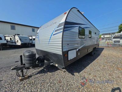 2021 Prime Time RV Avenger — rear three-quarter view
