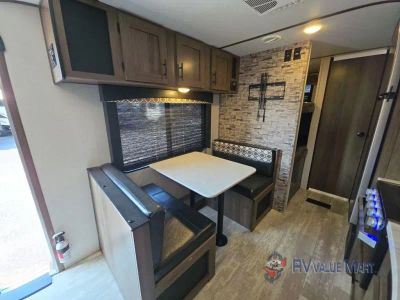 2021 Prime Time RV Avenger — photo 13 view