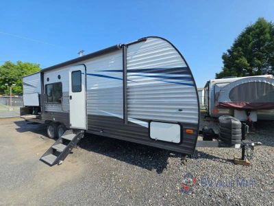 2021 Prime Time RV Avenger — front three-quarter view