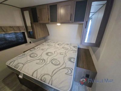 2021 Prime Time RV Avenger — photo 22 view