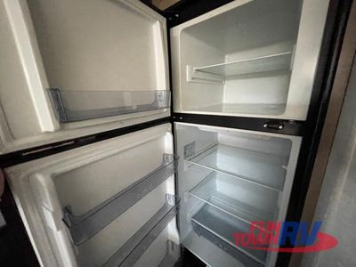 2023 Ember RV Overland Series - Photo 10