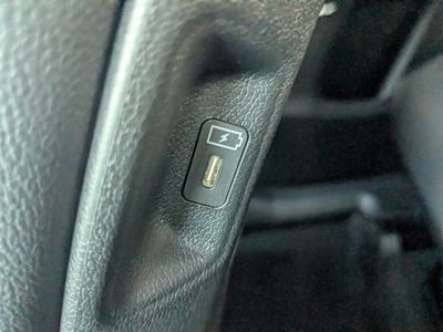 2026 Kia Sorento Hybrid — photo 16 view