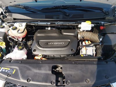 2023 Chrysler Pacifica — photo 9 view