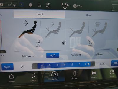 2023 Chrysler Pacifica — photo 18 view