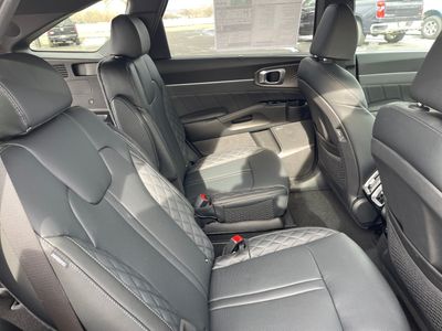 2026 Kia Sorento Hybrid - Photo 14