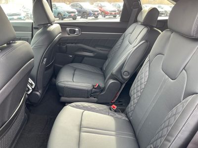2026 Kia Sorento Hybrid - Photo 18