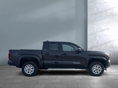 2026 Toyota Tacoma — photo 7 view
