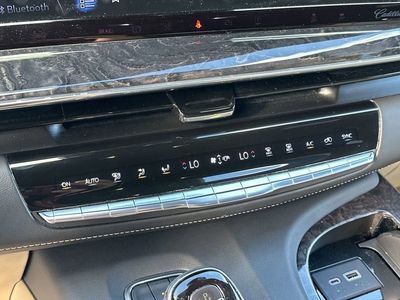 2021 Cadillac Escalade — photo 16 view