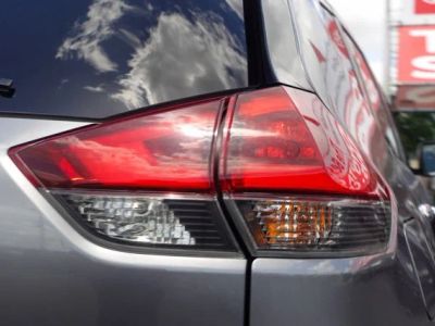 2019 Nissan Rogue — photo 7 view