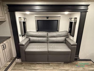 2023 Keystone RV Alpine — photo 42 view
