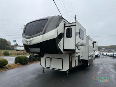 2023 Keystone RV Alpine — photo 7 view