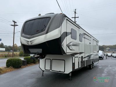2023 Keystone RV Alpine — rear three-quarter view