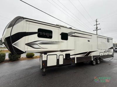 2023 Keystone RV Alpine — interior view