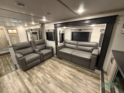 2023 Keystone RV Alpine — photo 36 view