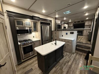 2023 Keystone RV Alpine — photo 13 view