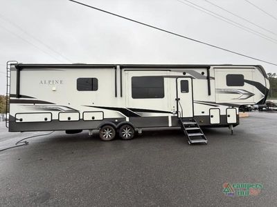 2023 Keystone RV Alpine — side profile view