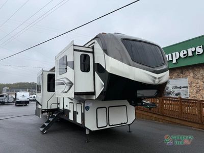 2023 Keystone RV Alpine — detail view