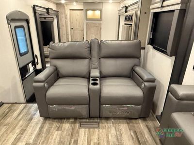 2023 Keystone RV Alpine — photo 44 view