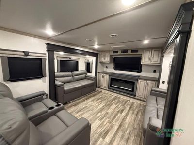 2023 Keystone RV Alpine — photo 35 view